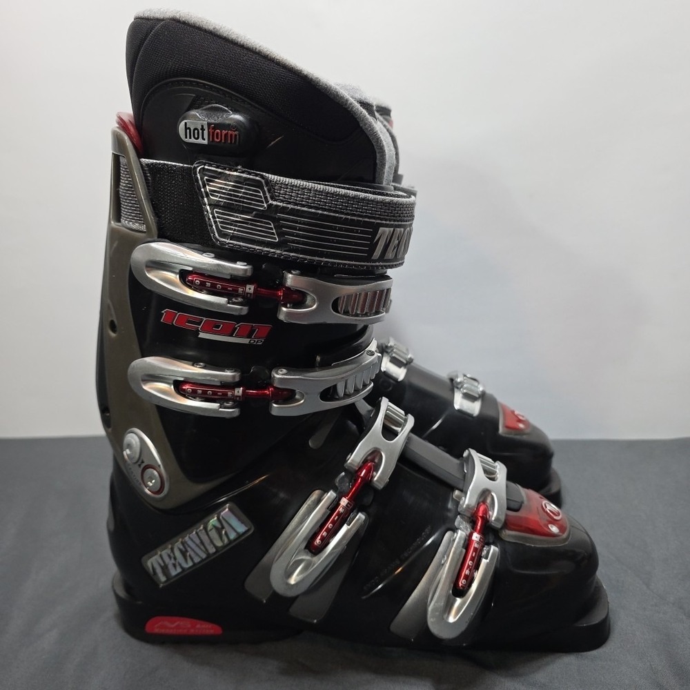Tecnica Mens Rival‎ Icon Hot Form Anti Vibration Black Ski Boots SZ  8.5 Made...